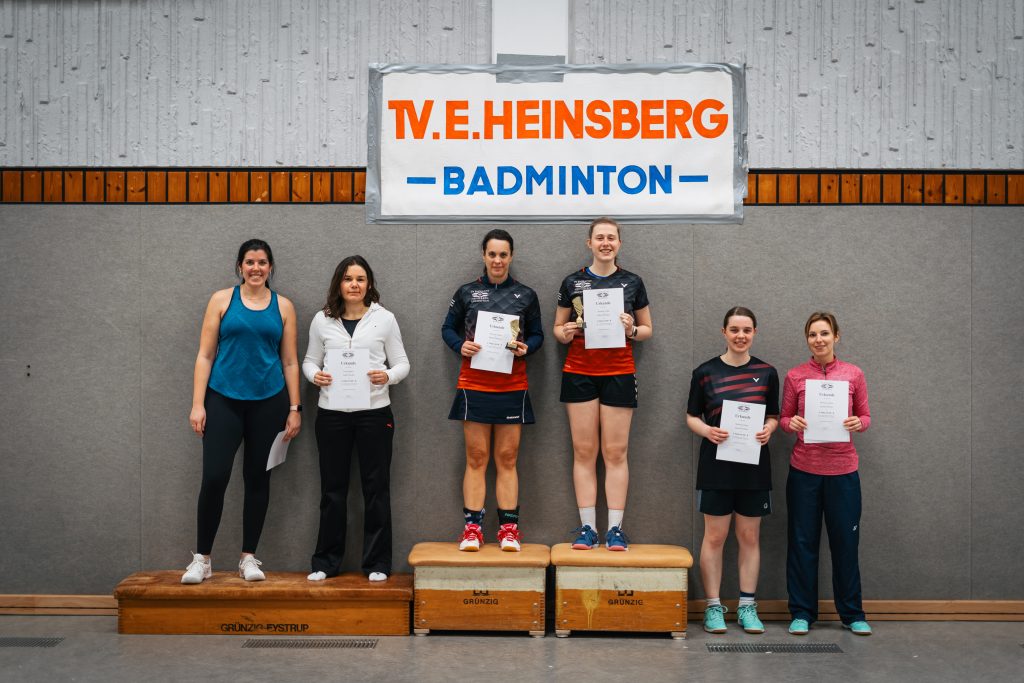 Siegerfoto Damendoppel B beim 2. Heinsberger Doppel- und Mixed-Turnier