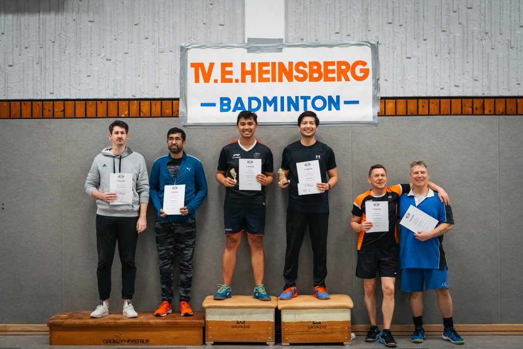 Siegerfoto Herrendoppel D beim 2. Heinsberger Doppel- und Mixed-Turnier